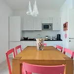 Host In Italy - Oasi Moderna Con Piscina A Due Passi Dal Mare Apartment