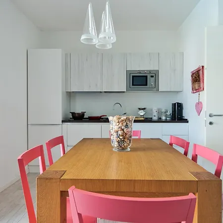 Host In Italy - Oasi Moderna Con Piscina A Due Passi Dal Mare Apartament