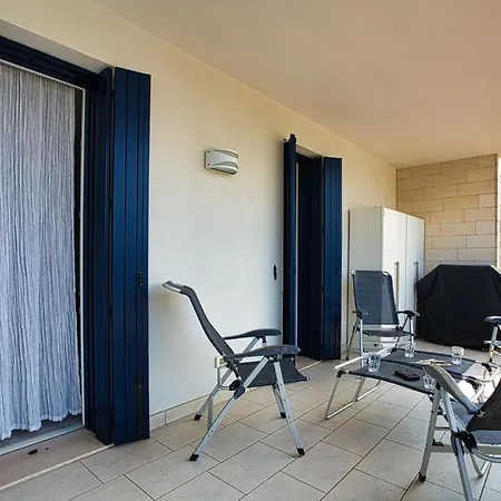 Host In Italy - Oasi Moderna Con Piscina A Due Passi Dal Mare