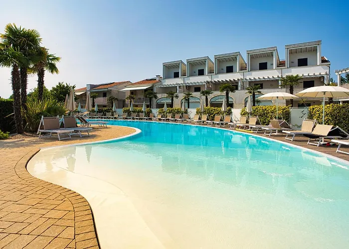 Oasi Moderna Con Piscina A Due Passi Dal Mare * 伊拉克里亚马勒