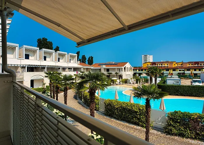 Oasi Moderna Con Piscina A Due Passi Dal Mare 伊拉克里亚马勒