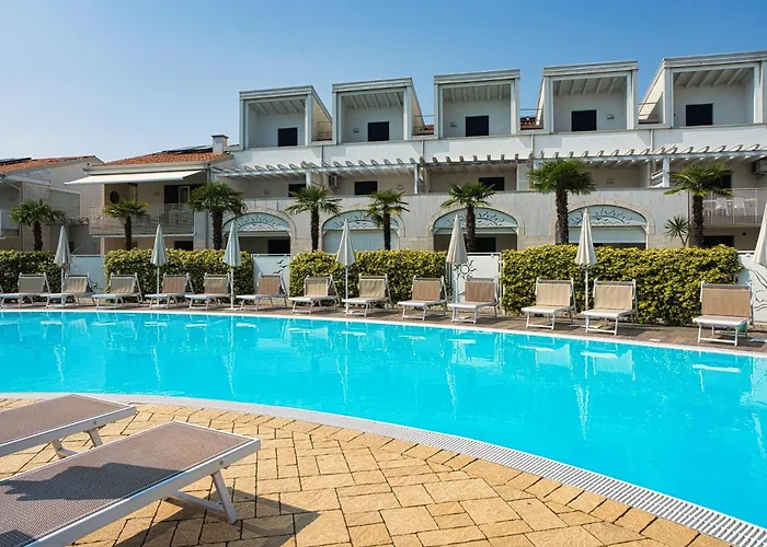 Oasi Moderna Con Piscina A Due Passi Dal Mare شقة *